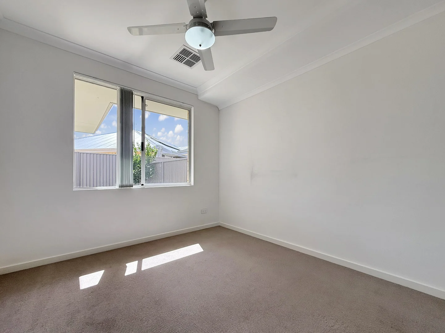 Additional image 7 of 20 Townshend Parkway, Mandogalup WA 6167