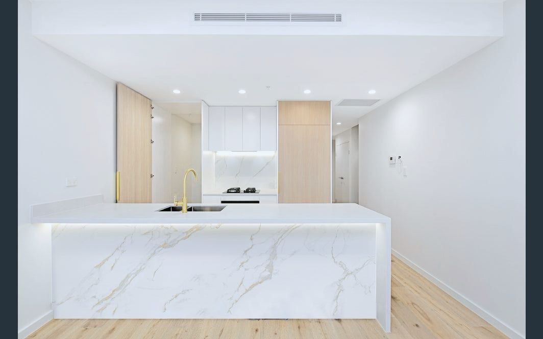 2 bedrooms Apartment / Unit / Flat in 703/33-35 Treacy Street HURSTVILLE NSW, 2220