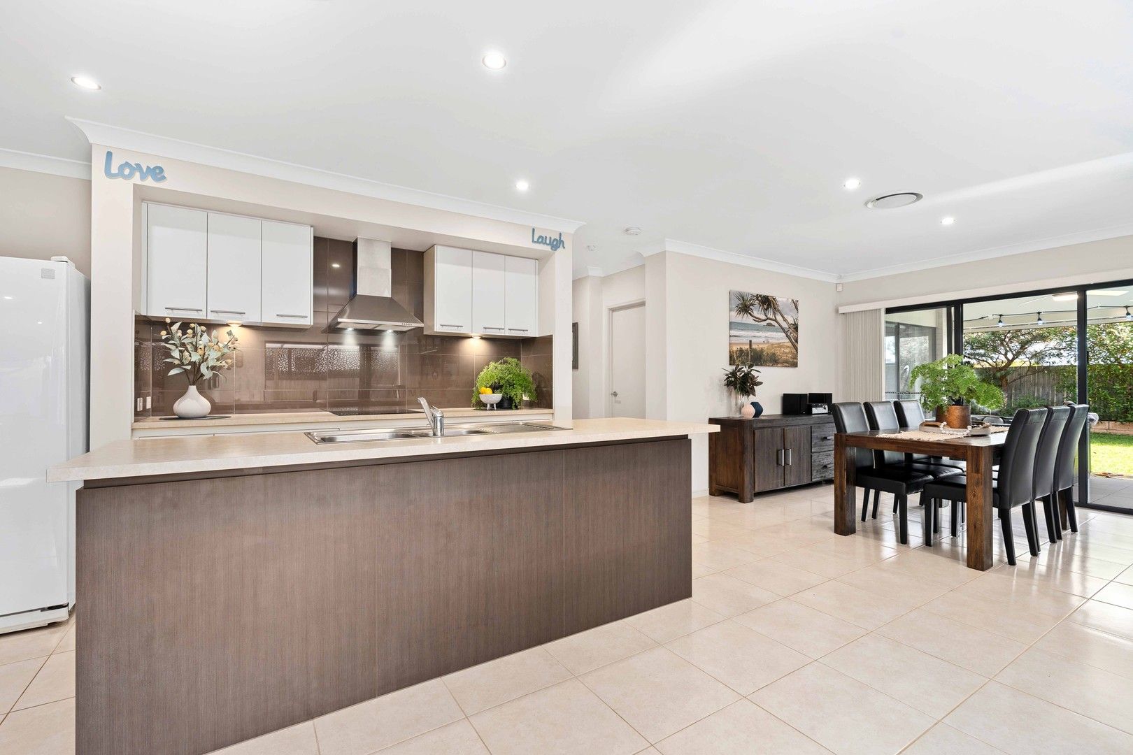 4 bedrooms House in 34 Surfrider Place MUDJIMBA QLD, 4564