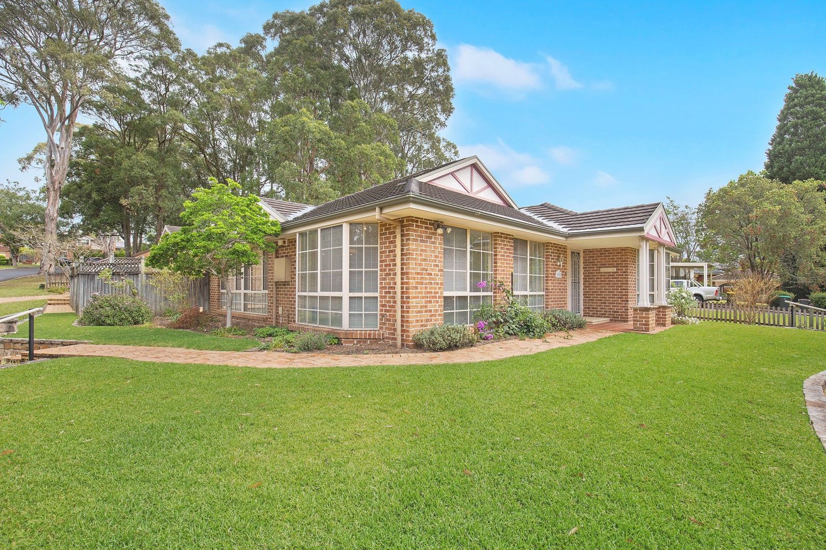 4 bedrooms House in 1 Somerset Way CASTLE HILL NSW, 2154