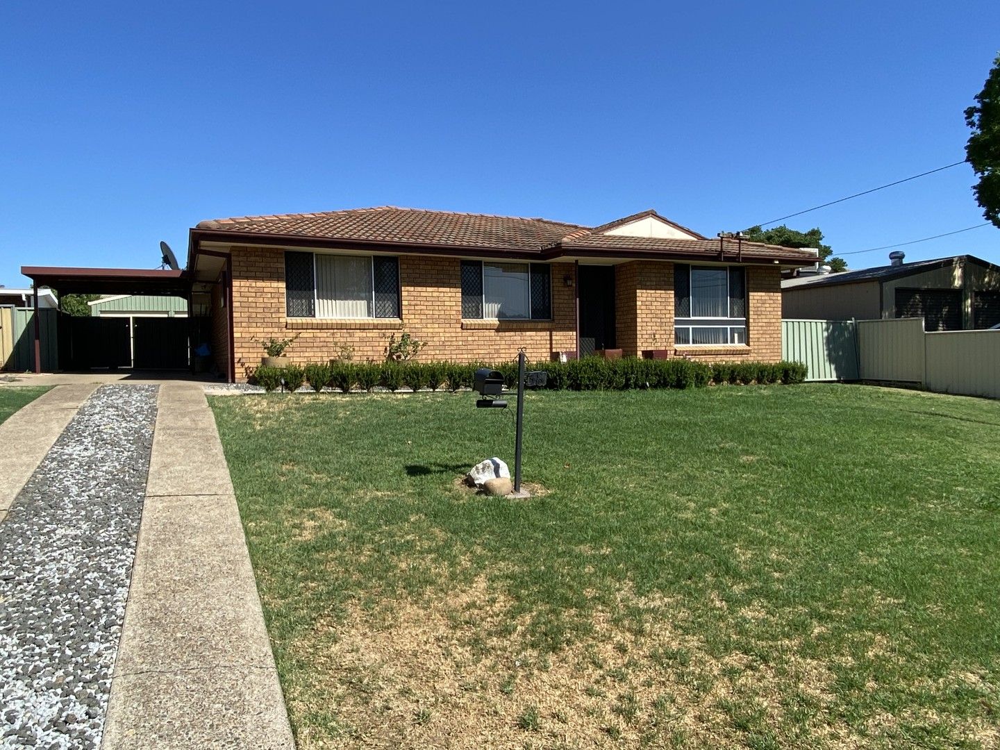 3 bedrooms House in 38 Osprey Way TAMWORTH NSW, 2340