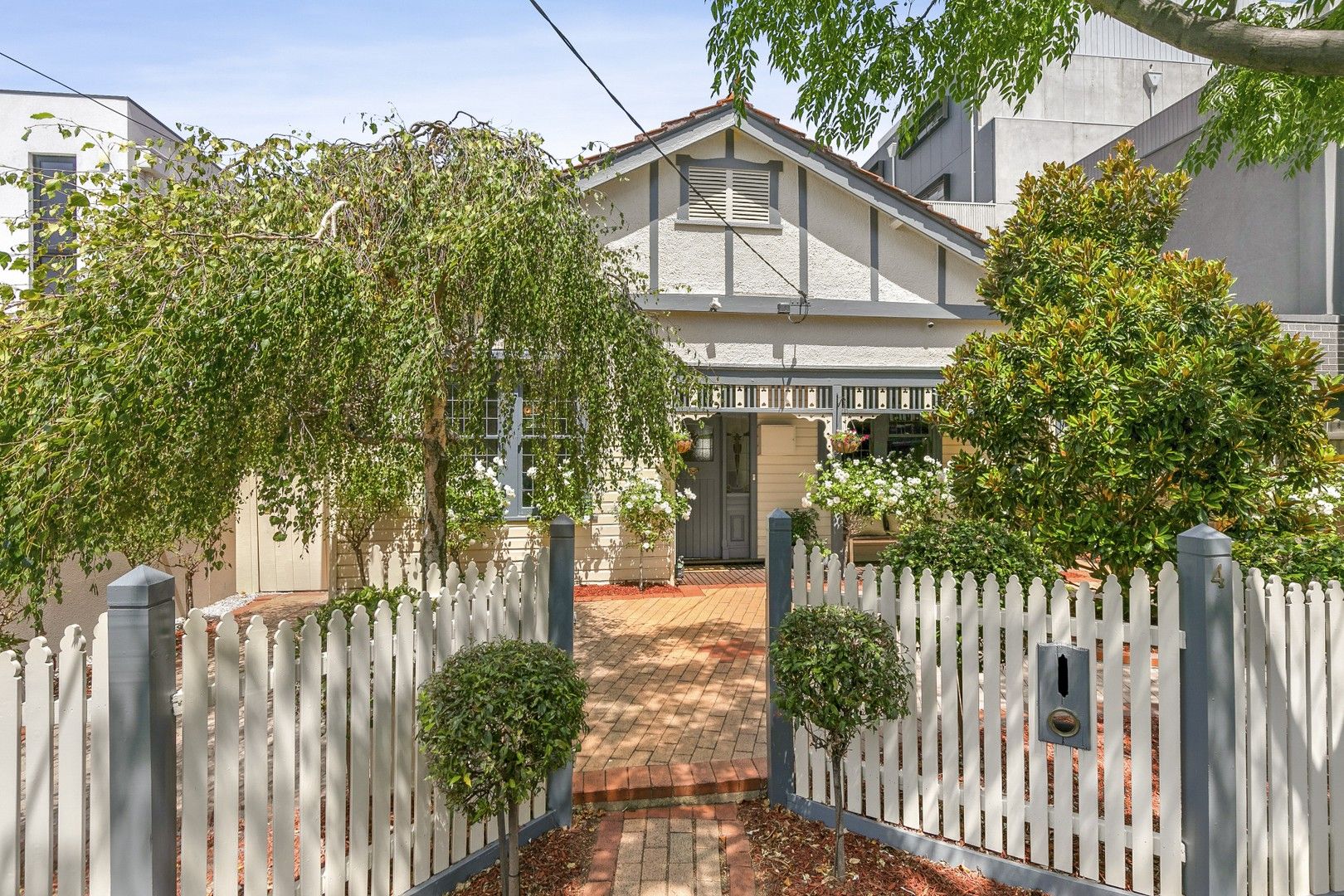 5 bedrooms House in 4 Marco Polo St ESSENDON VIC, 3040