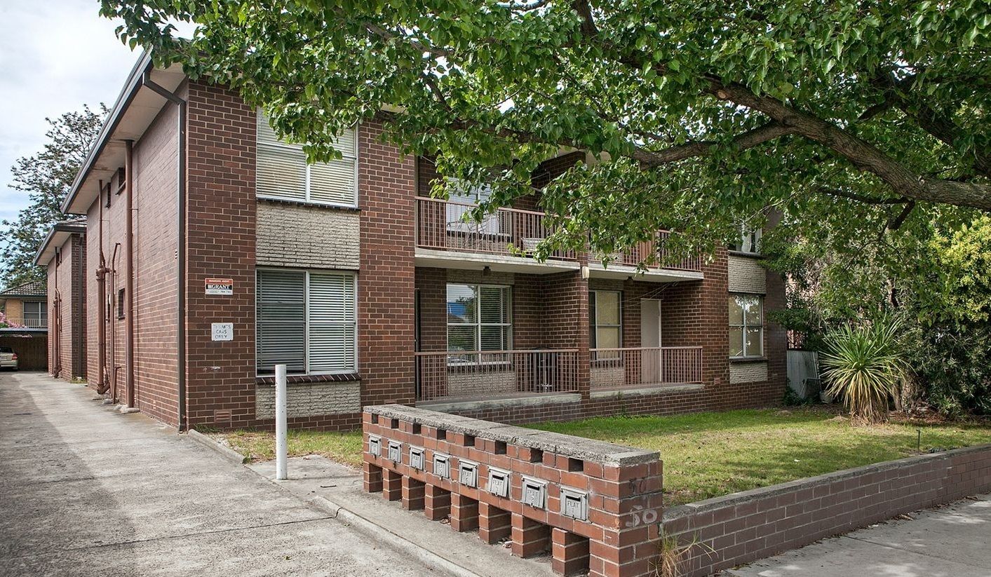 2 bedrooms Apartment / Unit / Flat in 1/50 Cleeland Street DANDENONG VIC, 3175