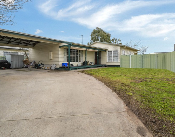 13 Paterson Street, Horsham VIC 3400