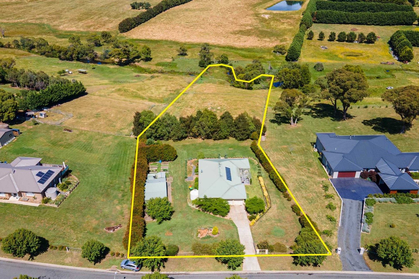 13 Barry Place, Crookwell NSW 2583