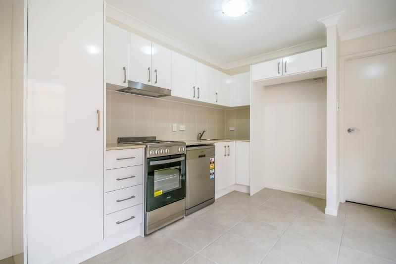 1 bedrooms Duplex in 2/14 Folkes Close BELLBIRD PARK QLD, 4300