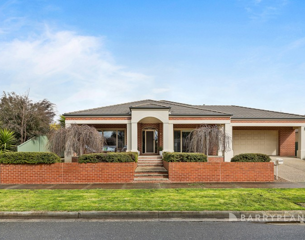 18 Waterford Drive, Miners Rest VIC 3352