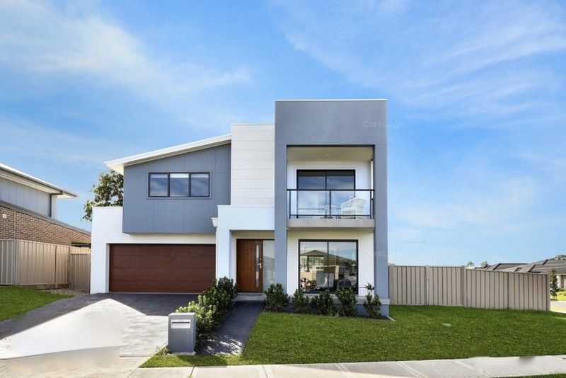 4 bedrooms House in 31 Leggett Street SPRING FARM NSW, 2570