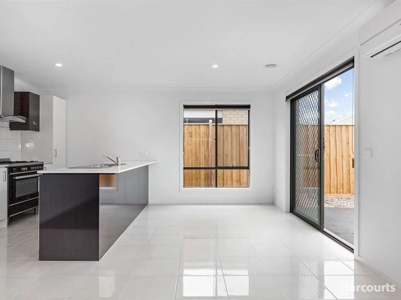 Additional image 2 of 37 Caversham Drive, Pakenham VIC 3810