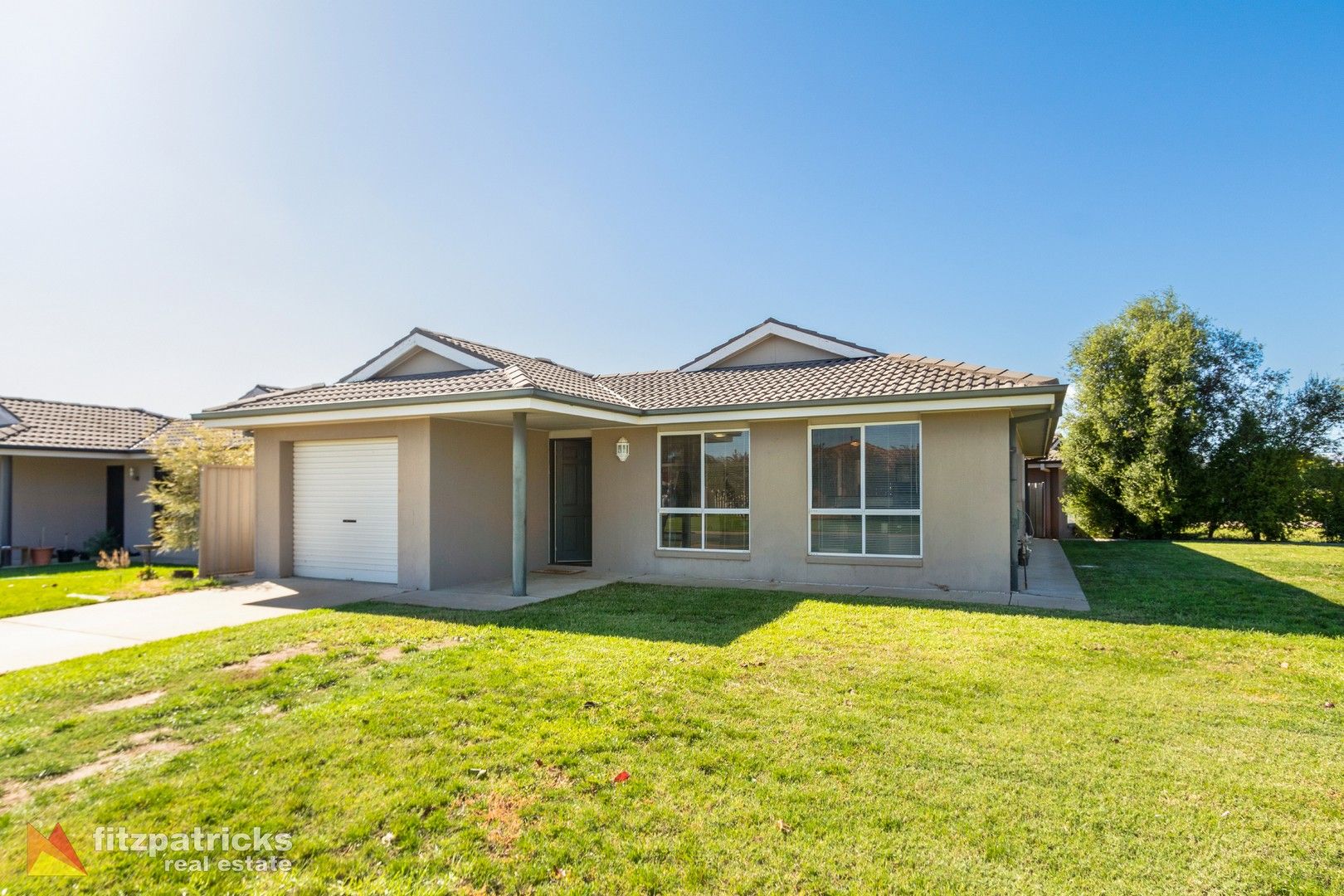 24 Womboin Crescent, Glenfield Park NSW 2650, Image 0