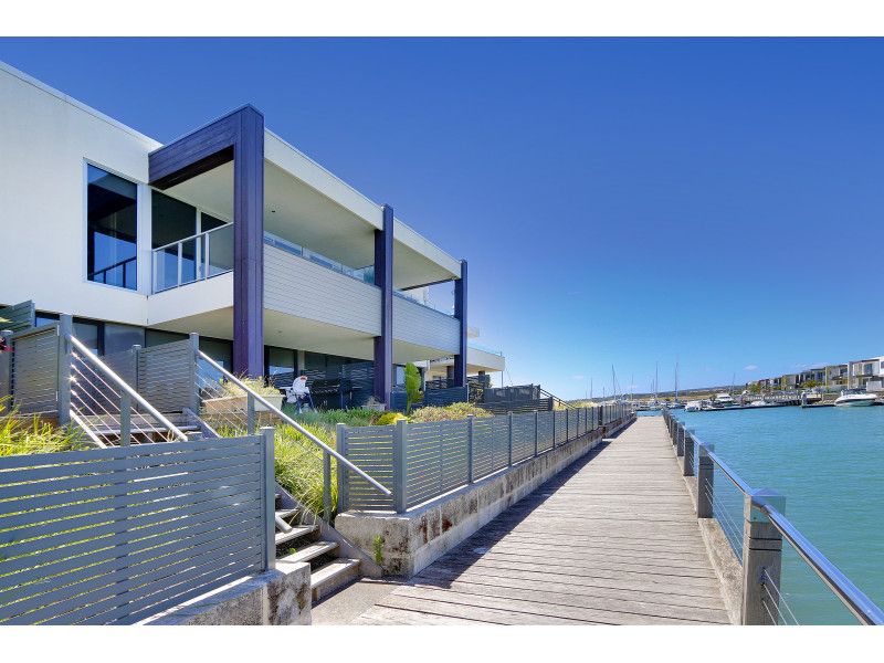 B204/83 Spinnaker Tce, Safety Beach VIC 3936, Image 0