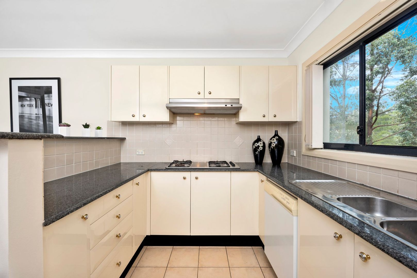 15/4 Taylors Drive, Lane Cove NSW 2066, Image 2