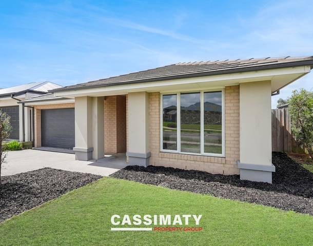 17 Pelham Drive, Clyde VIC 3978