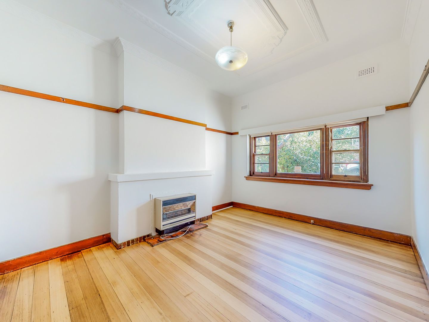 12A Lithgow Street, Glen Iris VIC 3146 House For Rent 495 Domain