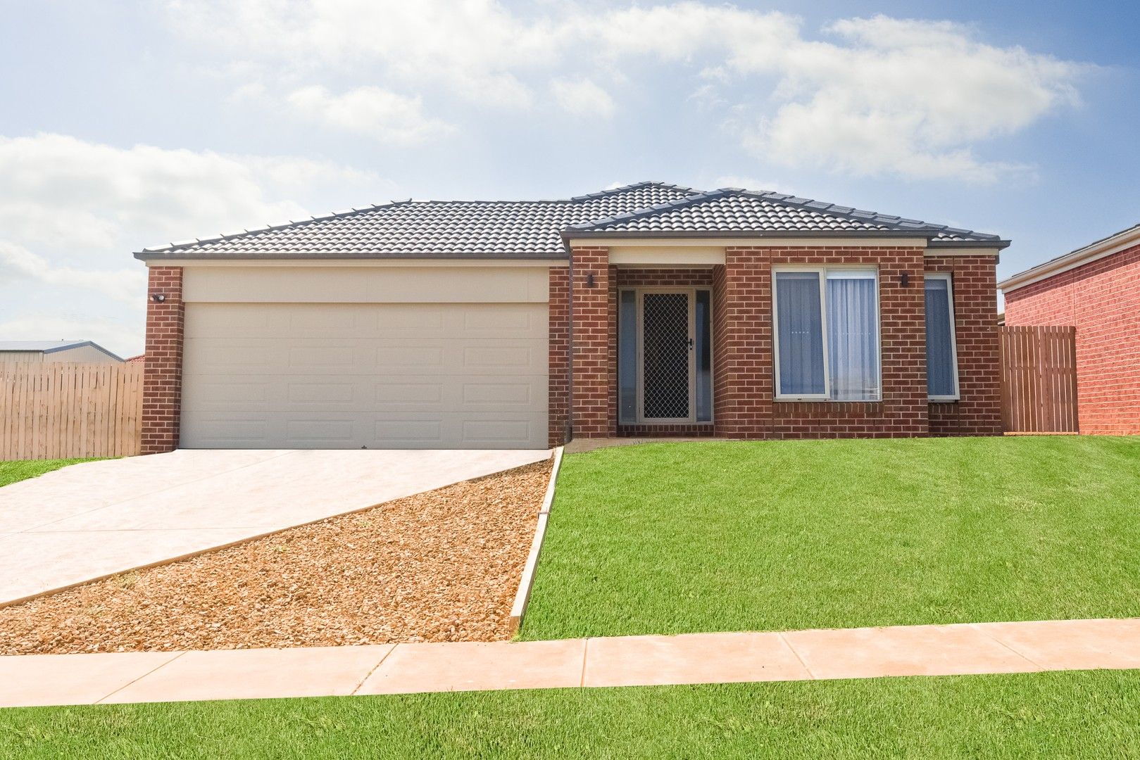 4 bedrooms House in 10 Carpenter Avenue WARRNAMBOOL VIC, 3280