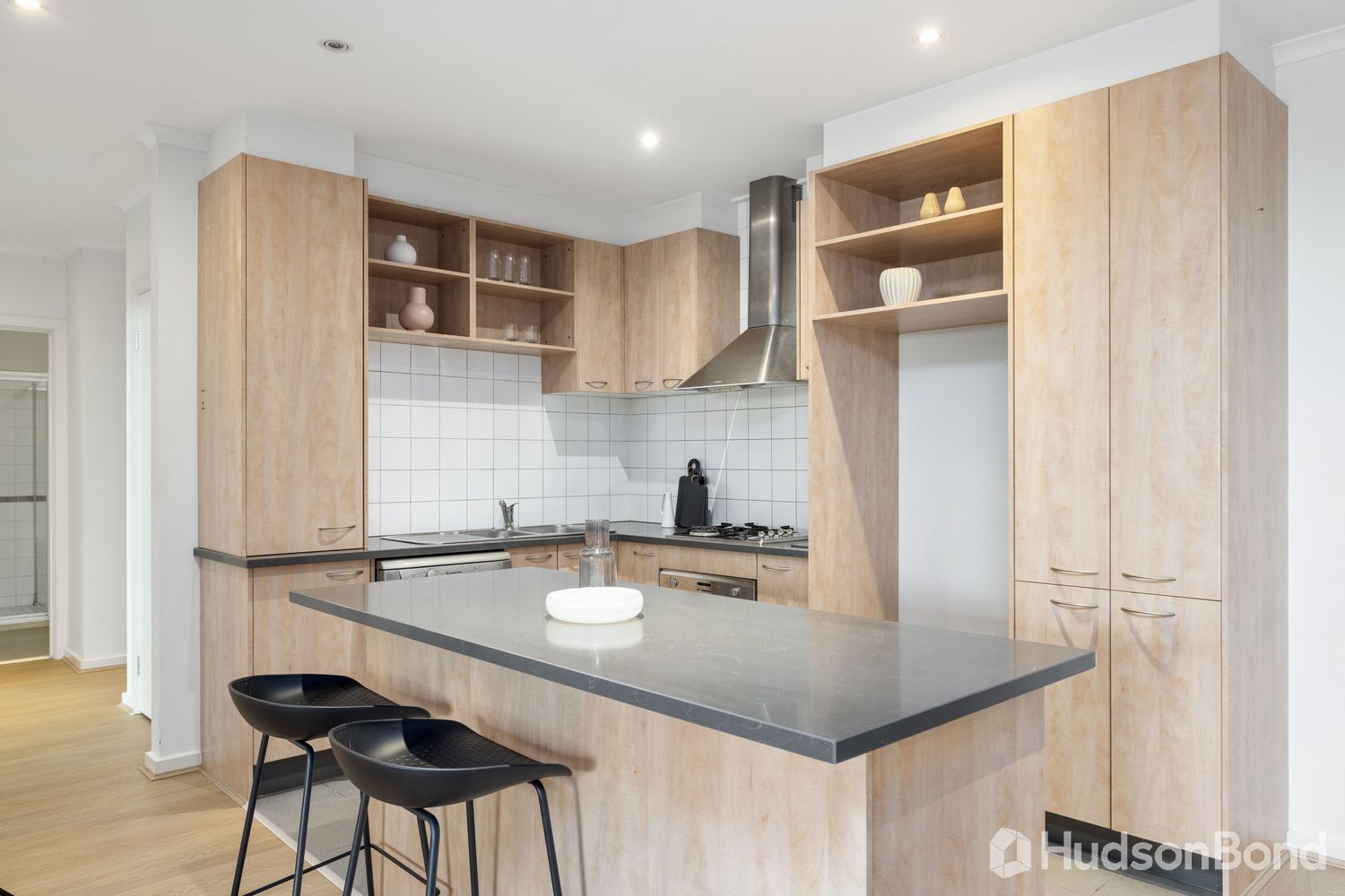 2 bedrooms Apartment / Unit / Flat in 2/3 Sovereign Point Court DONCASTER VIC, 3108