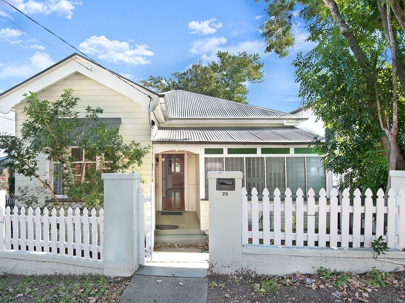 25 Appel Street, Highgate Hill Property History & Address Research
