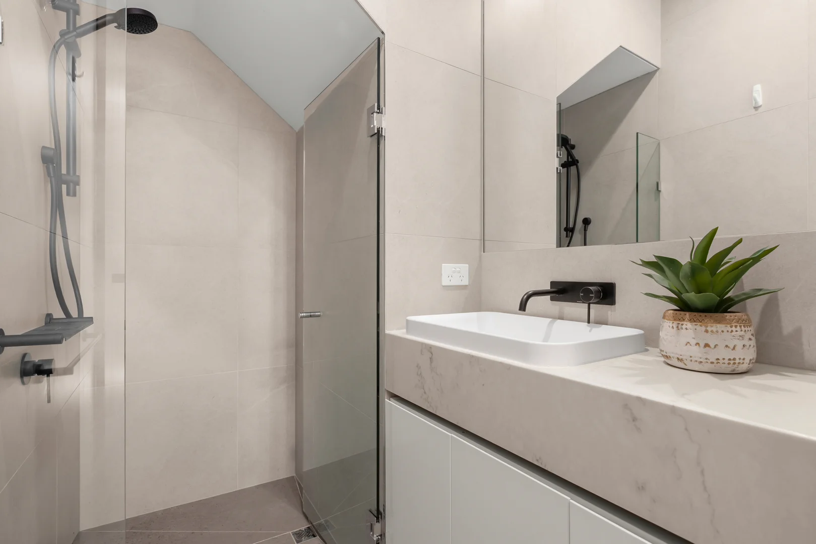 Additional image 8 of 22A Austin Avenue, Elwood VIC 3184