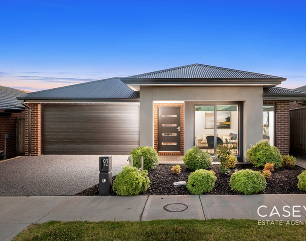 92 Waterman Drive, Clyde VIC 3978