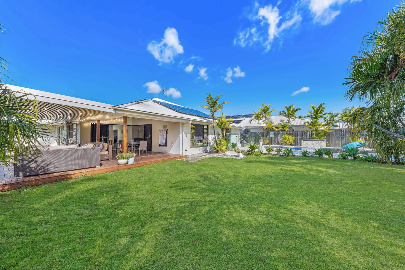 9 Spyglass Road, Cannon Valley QLD 4800