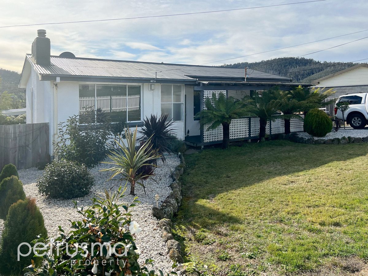 3 bedrooms House in 17 Waratah Road RISDON VALE TAS, 7016