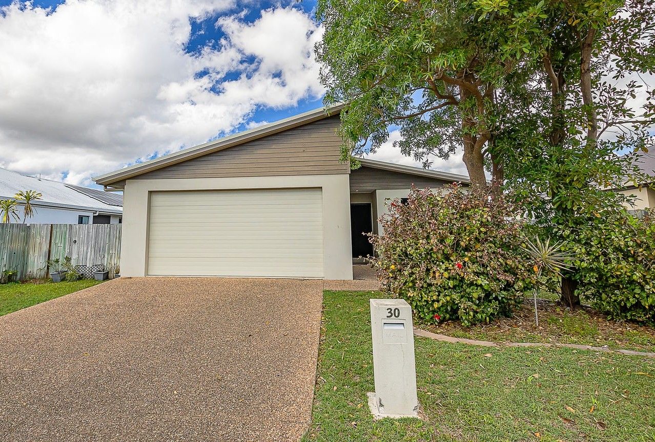 3 bedrooms House in 30 Stella Street KELSO QLD, 4815