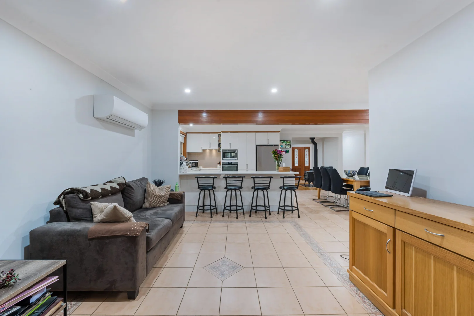 Additional image 7 of 2 Amber Close, Bossley Park NSW 2176