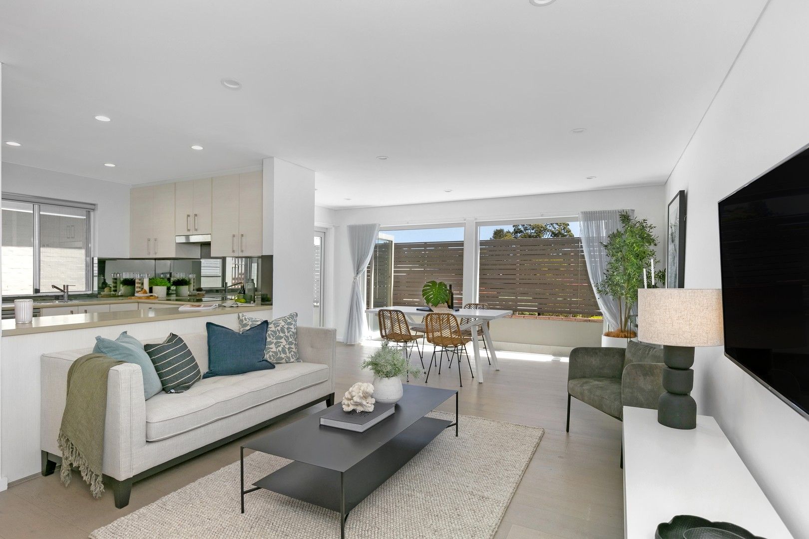 3 bedrooms Apartment / Unit / Flat in 13/63 Veterans Parade COLLAROY PLATEAU NSW, 2097