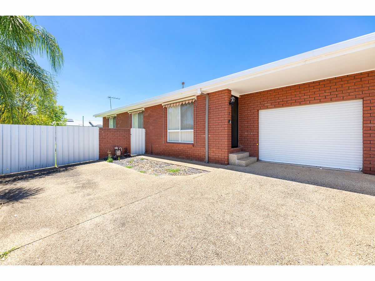 2/482 Heriot Street, Lavington NSW 2641, Image 0