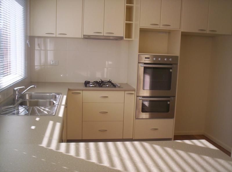 4/10 Stanley Street, Brighton Property History & Address Research