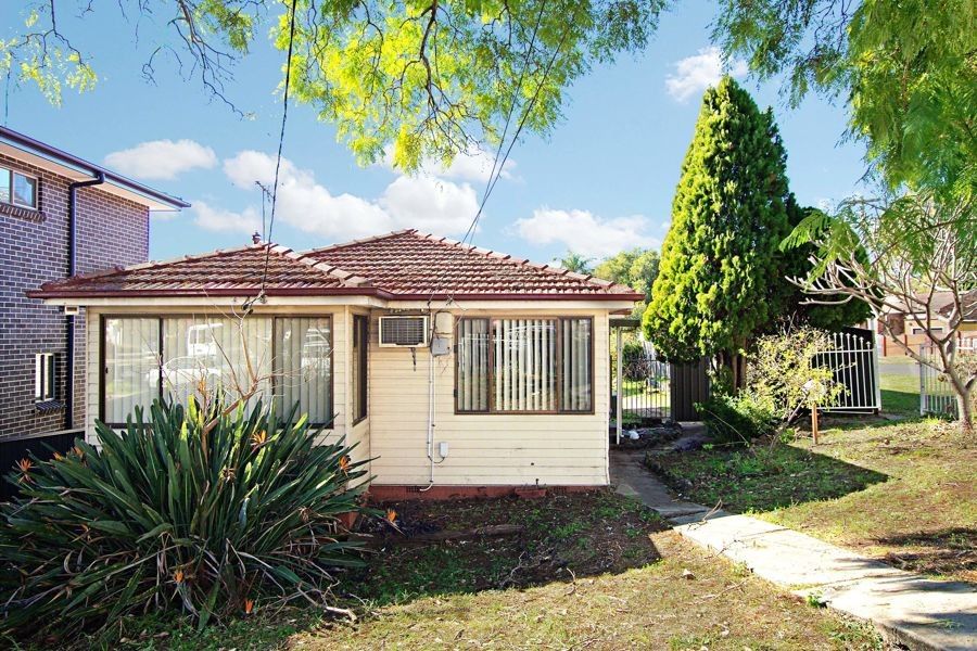 9 The Horsley Drive, Carramar NSW 2163 House For Rent Domain