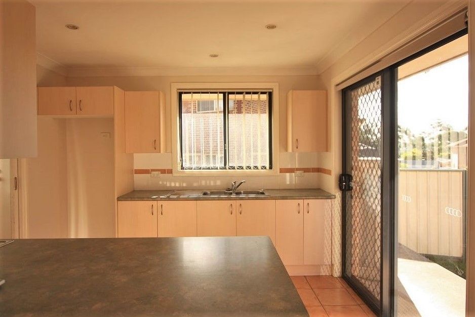 2/137 Cumberland Road, Ingleburn NSW 2565, Image 2