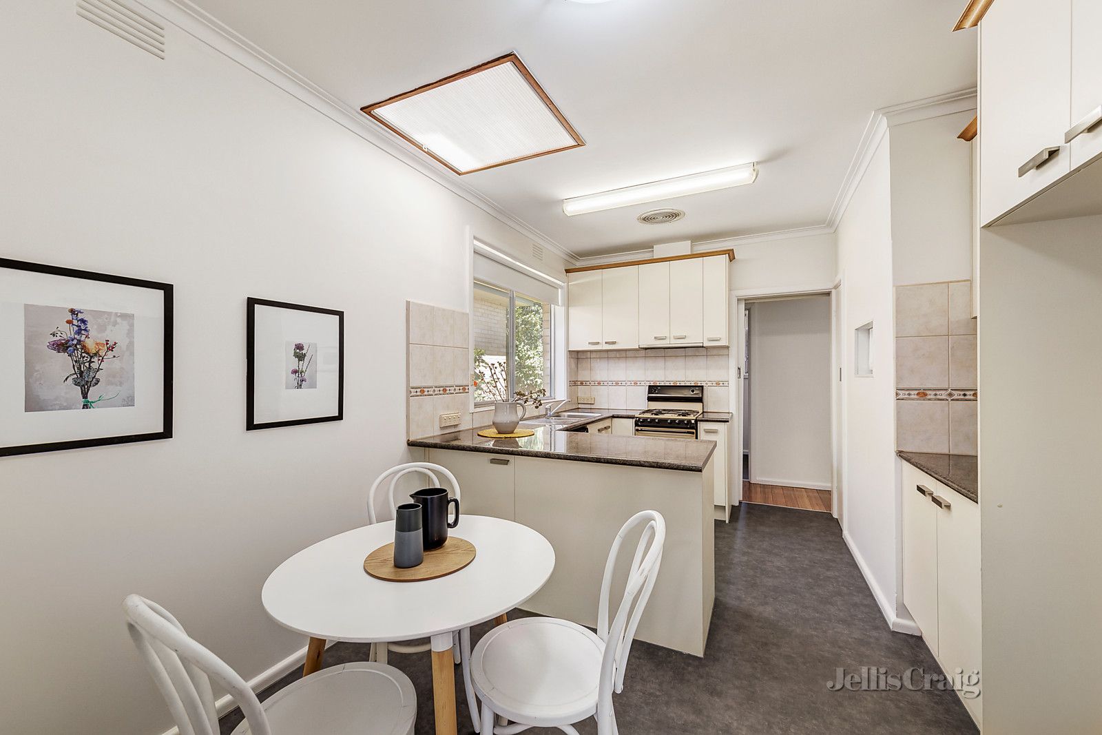 2/10 Brenbeal Street, Balwyn VIC 3103, Image 2