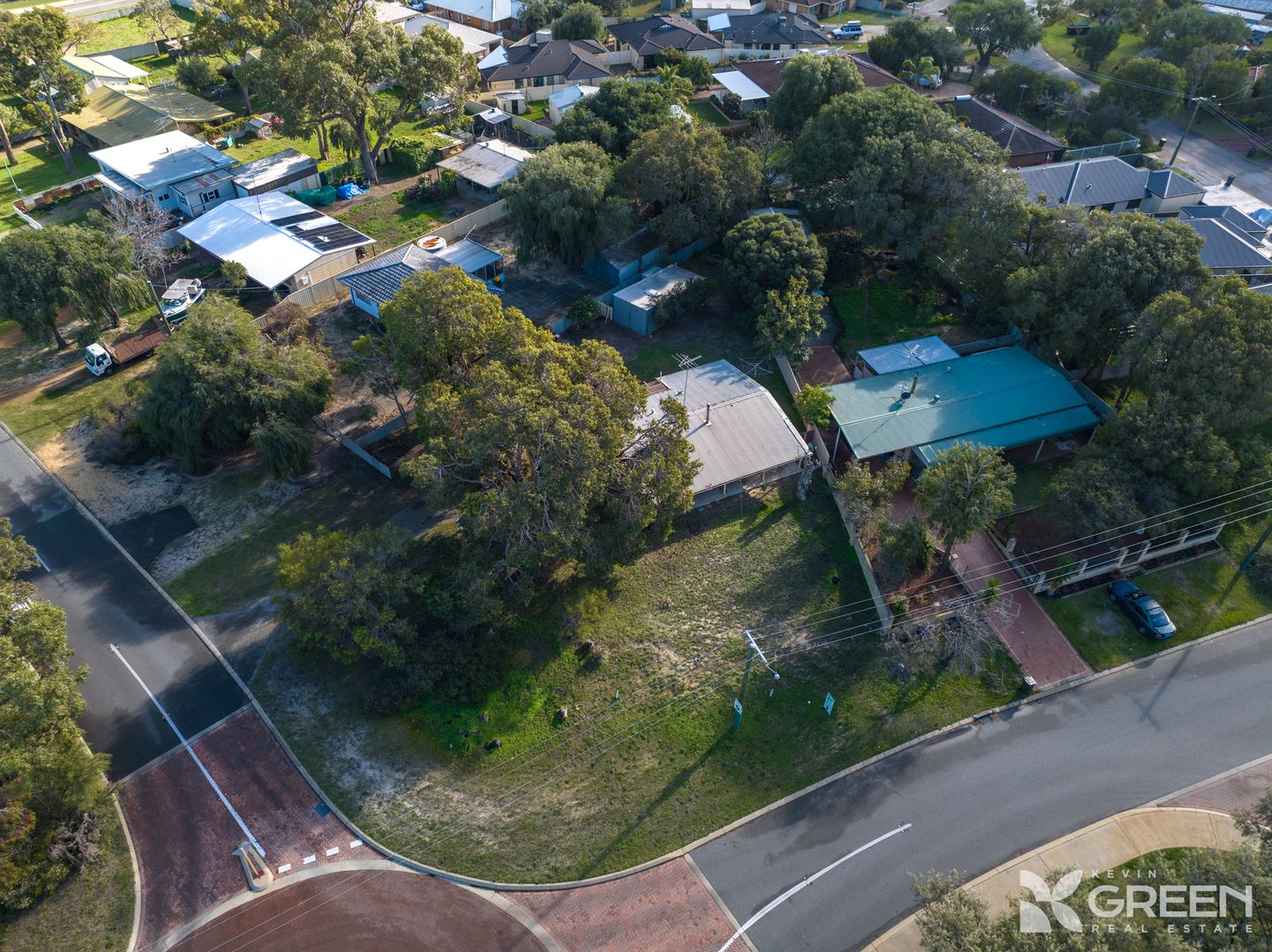 24 Estuary Place, Wannanup WA 6210, Image 2