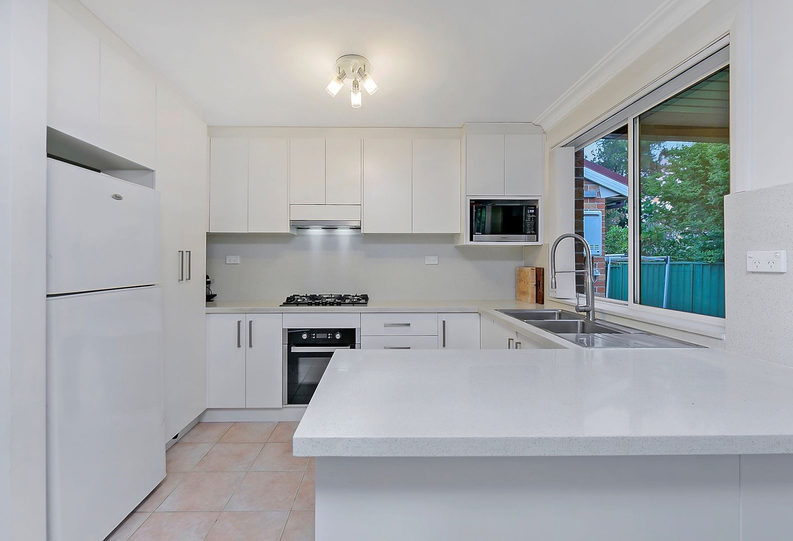 8/33-37 Hughes Avenue, Ermington NSW 2115, Image 2