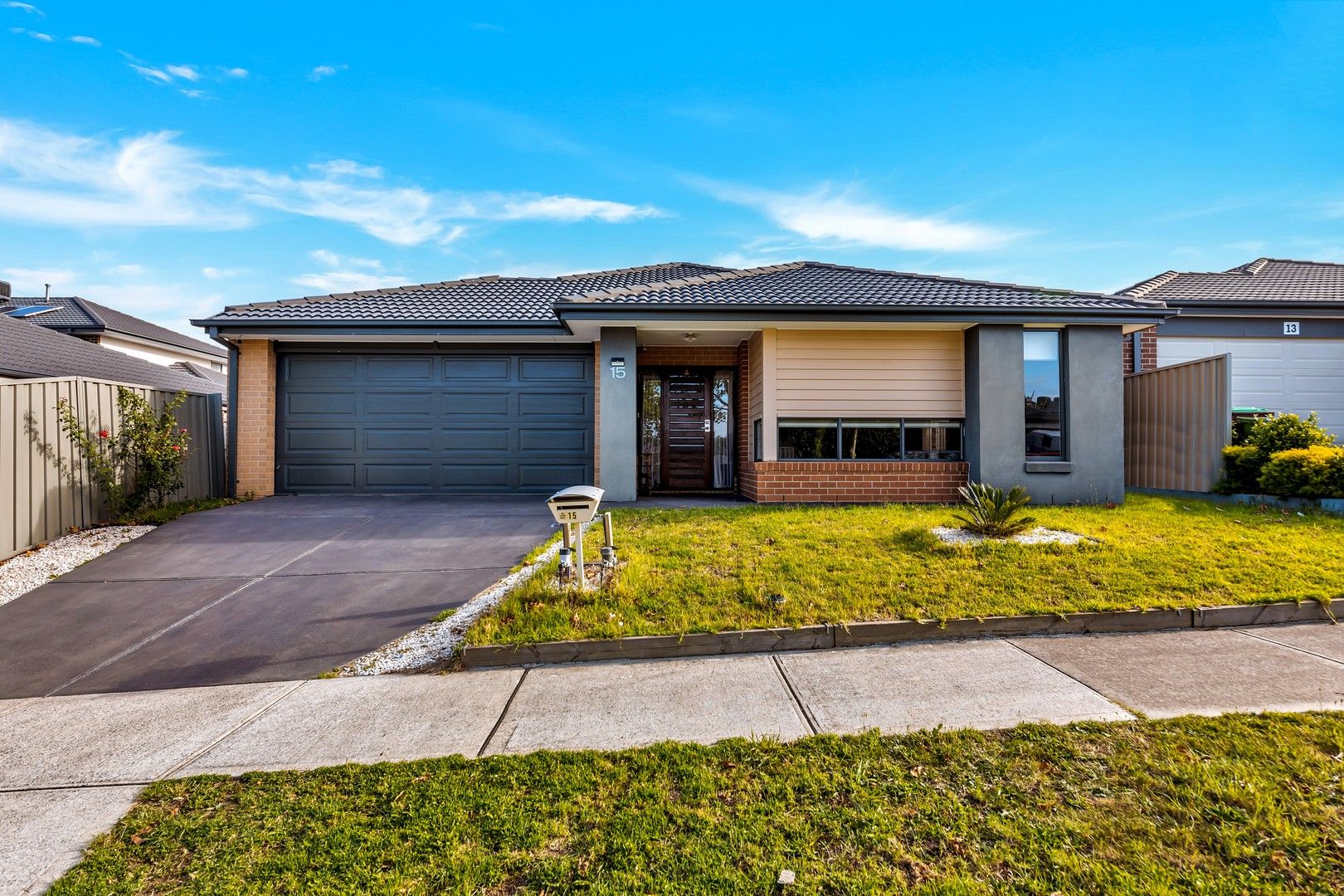 15 Barter Crescent, Cranbourne East VIC 3977 House For Rent 550