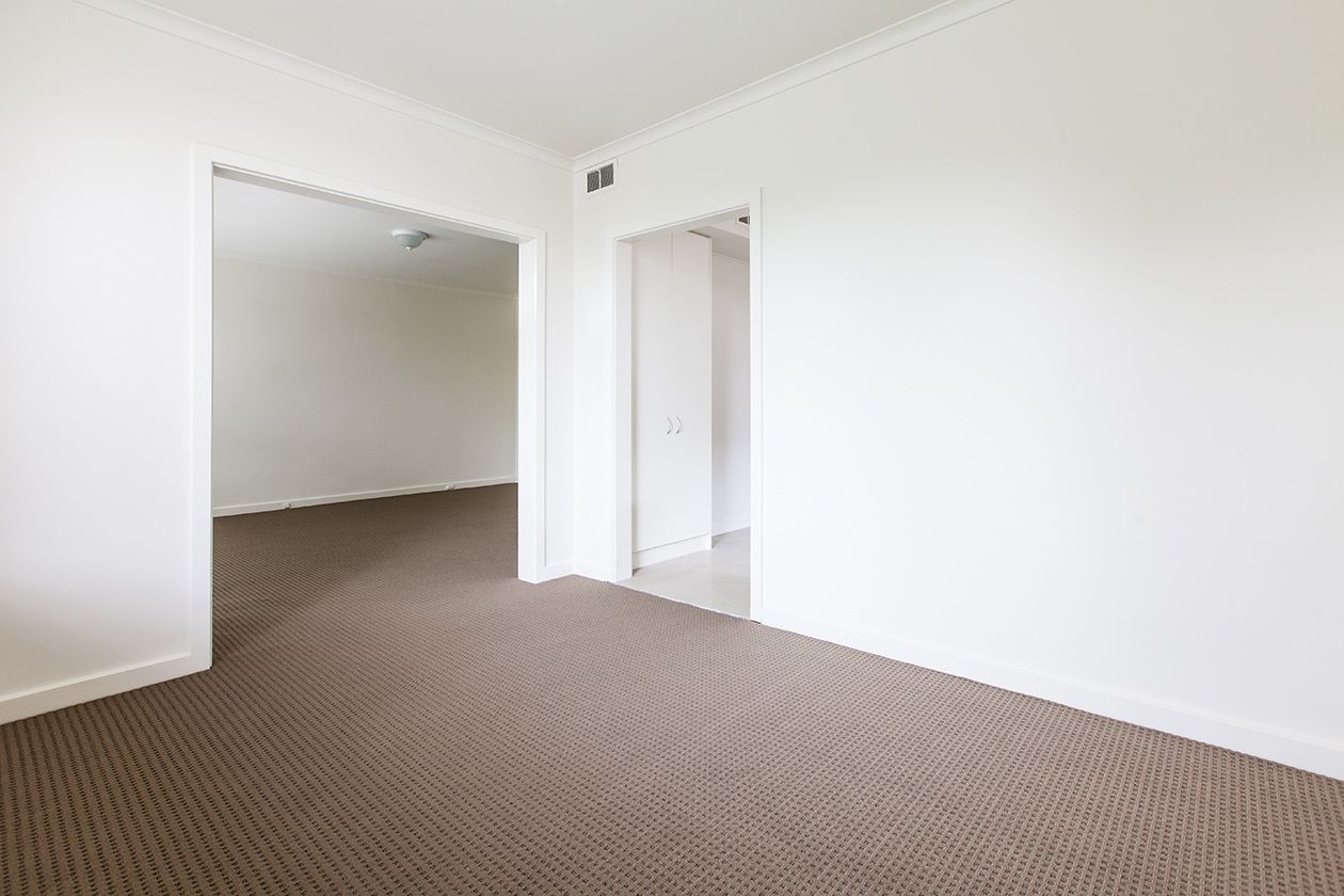 2 bedrooms Apartment / Unit / Flat in 4/49 Grange Road TOORAK VIC, 3142
