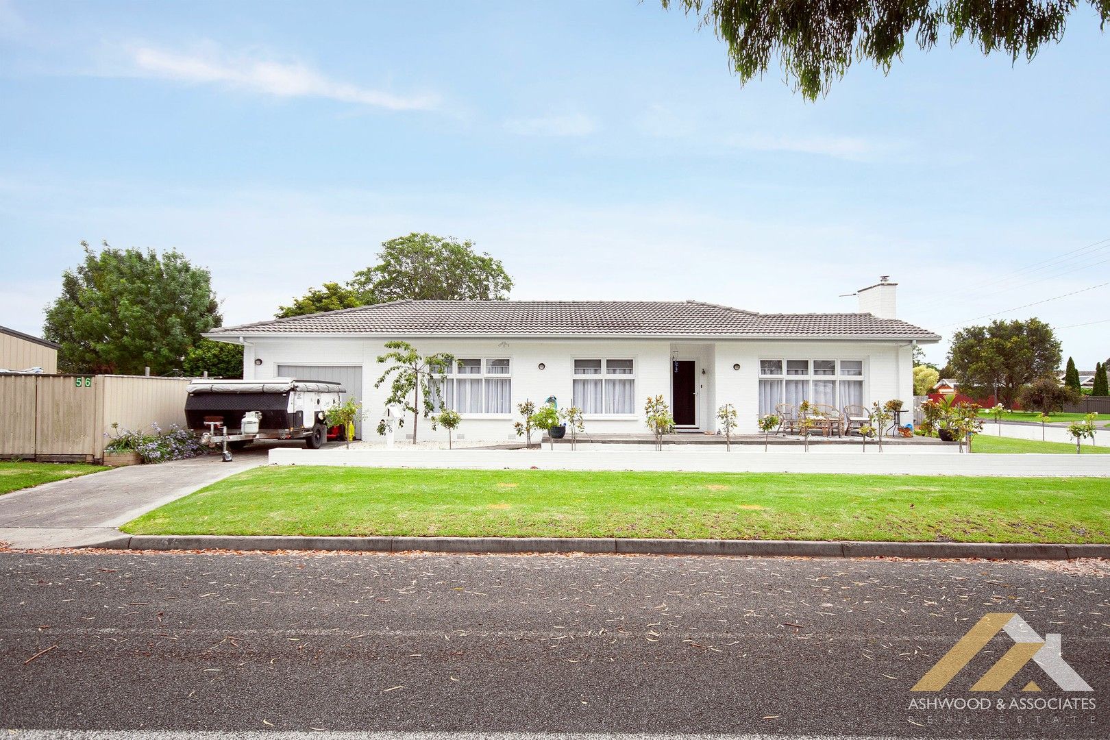 3 bedrooms House in 56 Drevermann St BAIRNSDALE VIC, 3875