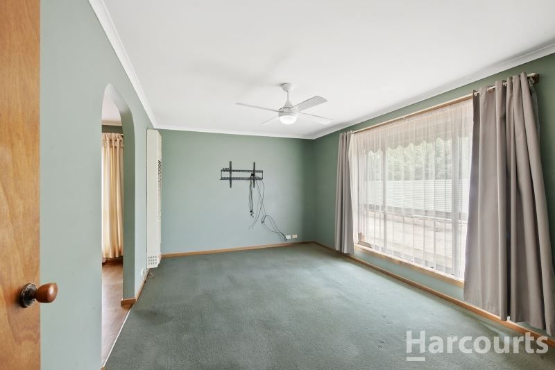 3/14 Canterbury Street, Brown Hill VIC 3350, Image 2