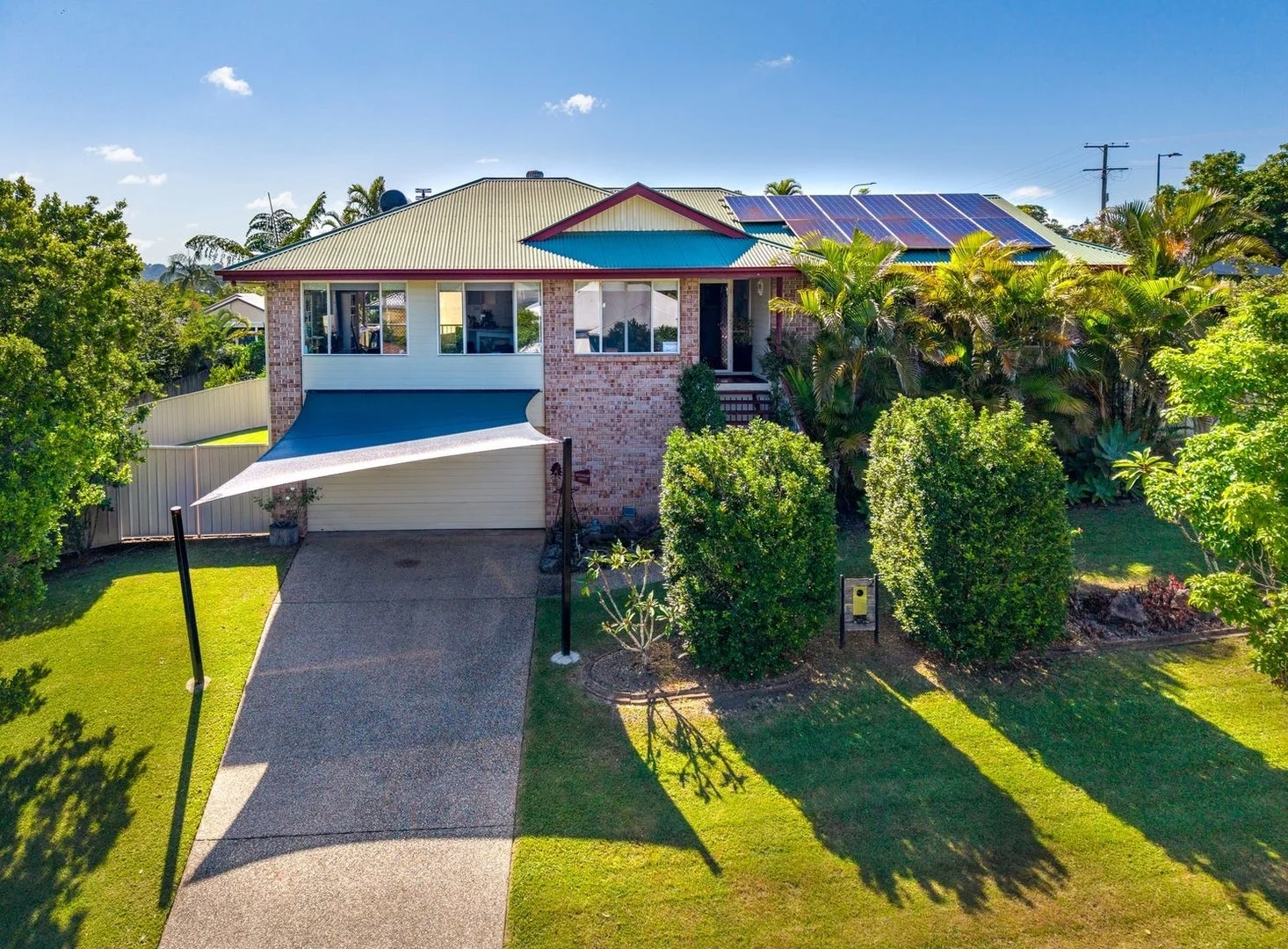 Primary image of 2 McKinnon Dr, Burnside QLD 4560