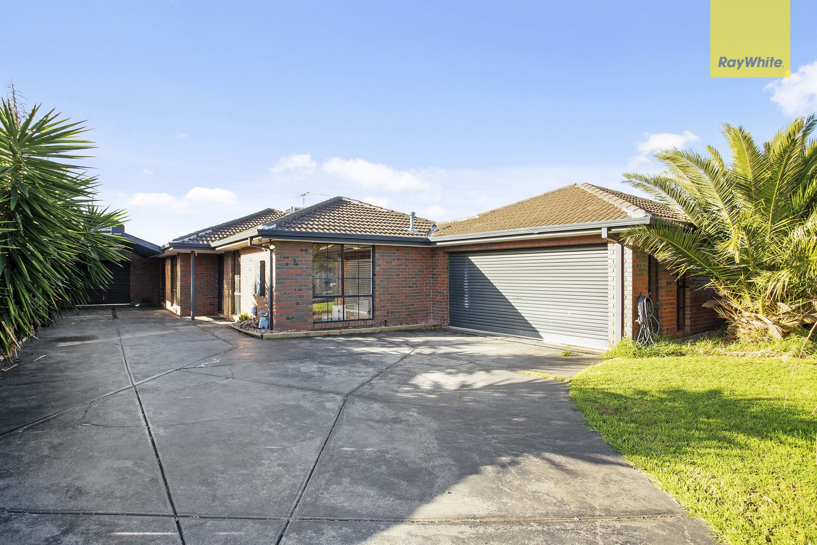 3 bedrooms House in 8 Kiev Walk DELAHEY VIC, 3037