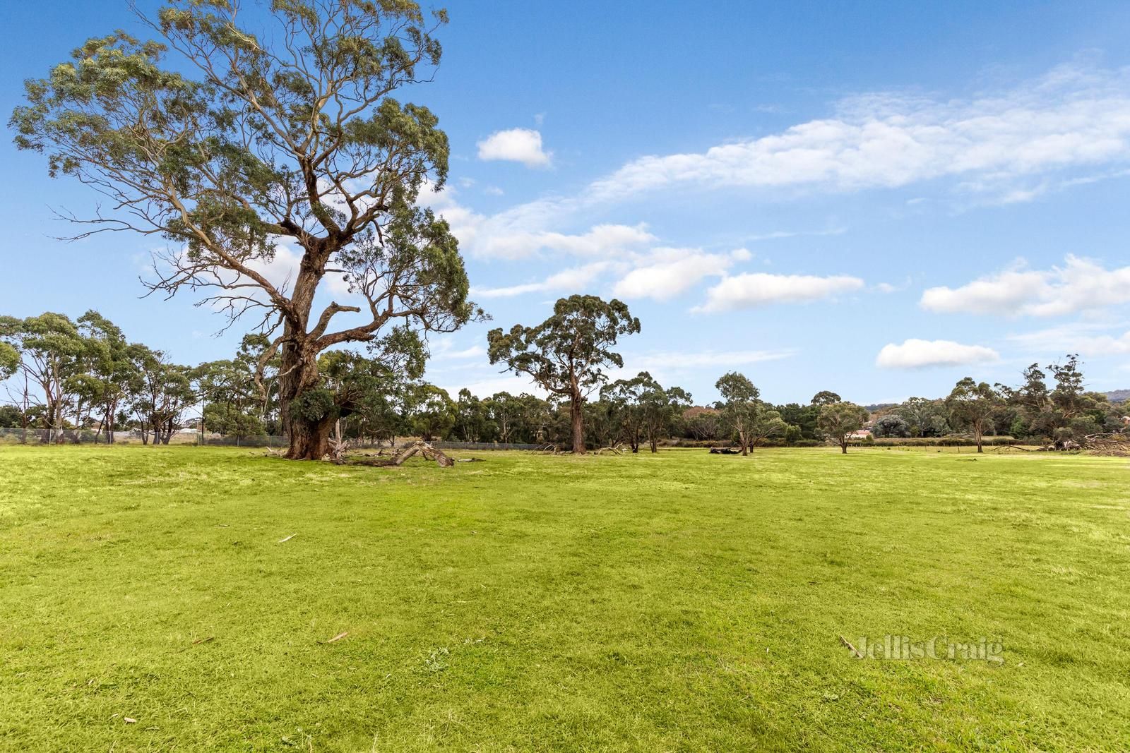 2/12 Trio Place, Kyneton VIC 3444, Image 1