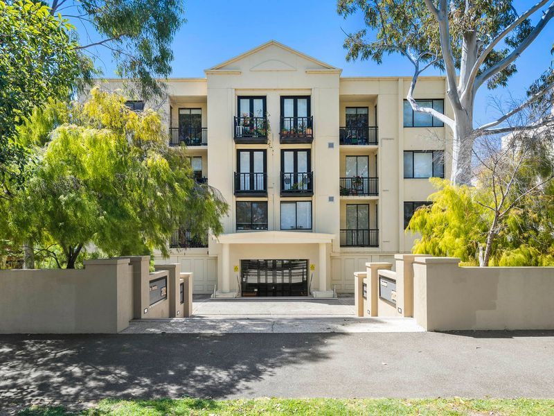 8/202 The Avenue, Parkville VIC 3052, Image 0