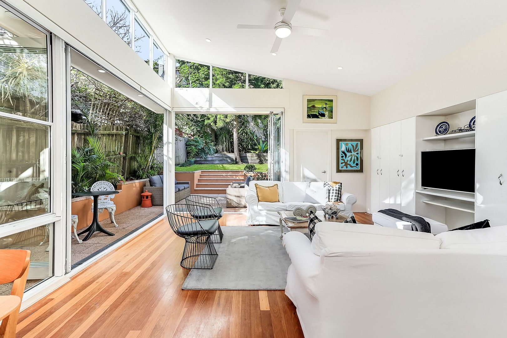 4 bedrooms House in 30 Botany Street BONDI JUNCTION NSW, 2022
