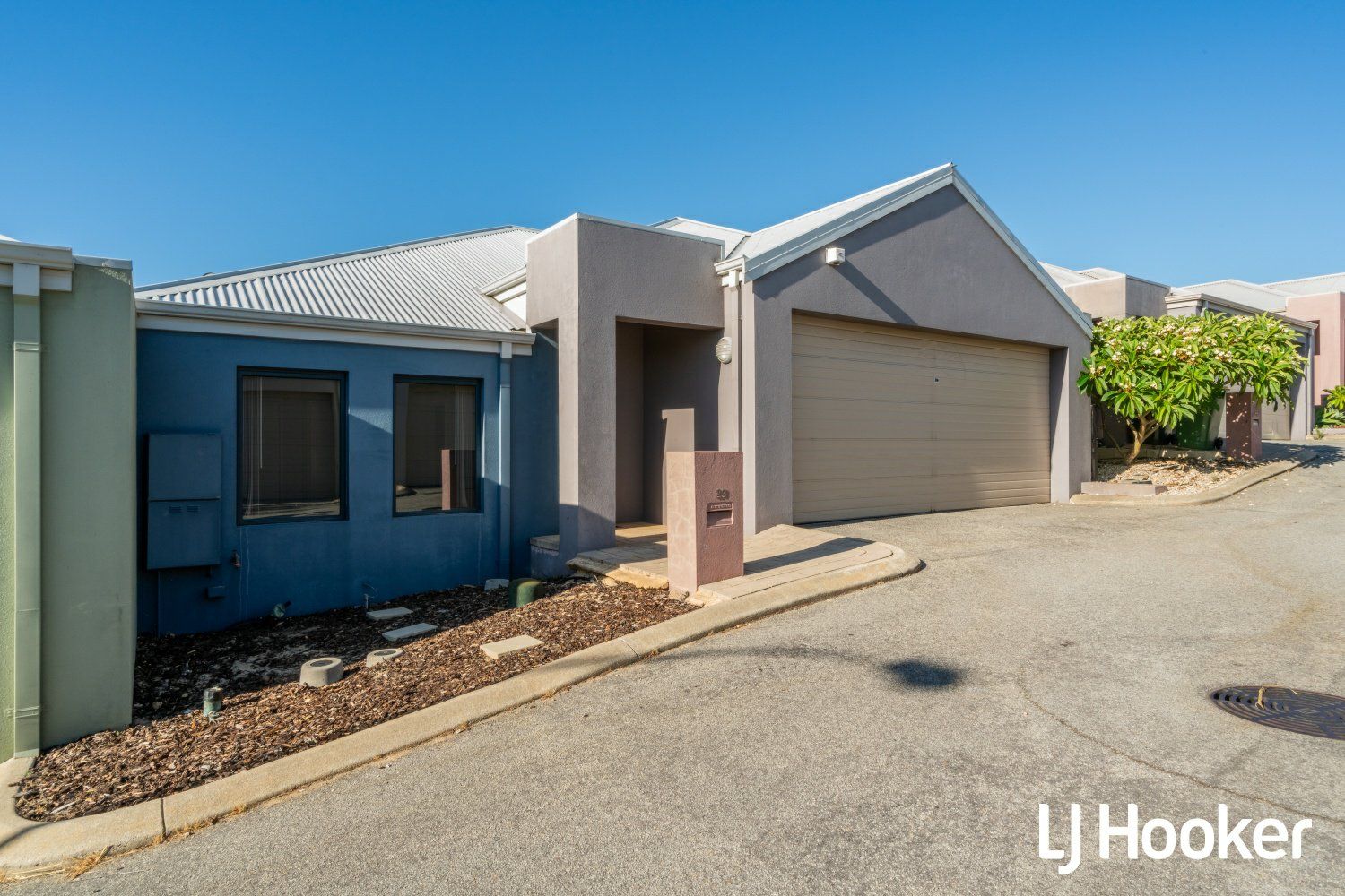 23/11 Serls Street, Armadale WA 6112, Image 1