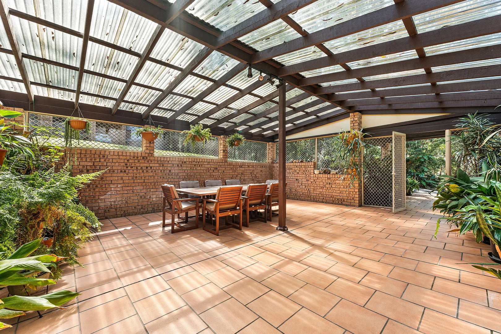 Primary image of 4 Highlands Parade, Bulli NSW 2516