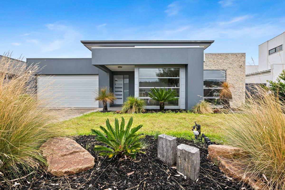 11 Sovereign Point, Safety Beach VIC 3936
