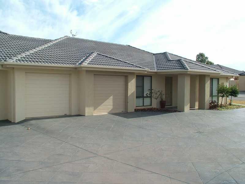 41A The Retreat, TAMWORTH NSW 2340, Image 2