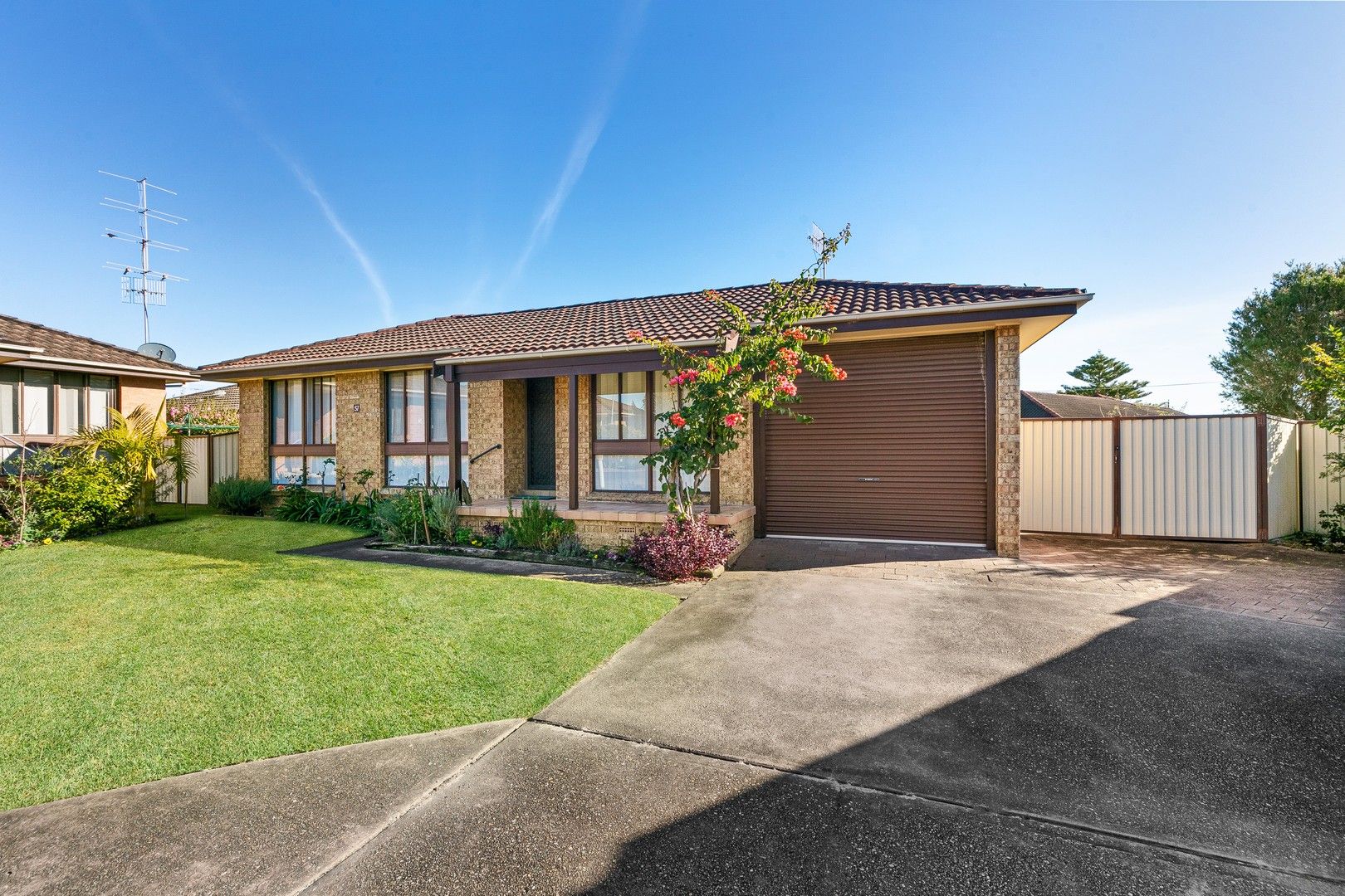 57 Gilbert Avenue, Gorokan NSW 2263, Image 0