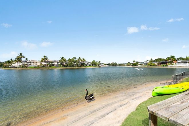 Picture of 39 Waterdown Drive, ELANORA QLD 4221